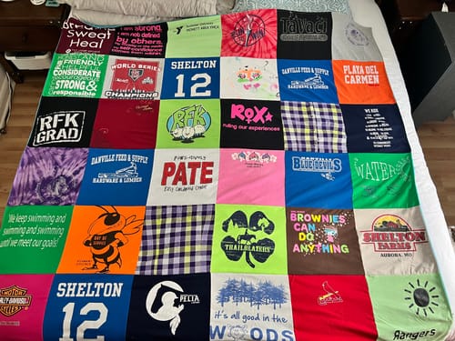 Customer photo review of Premium T Shirt Quilt