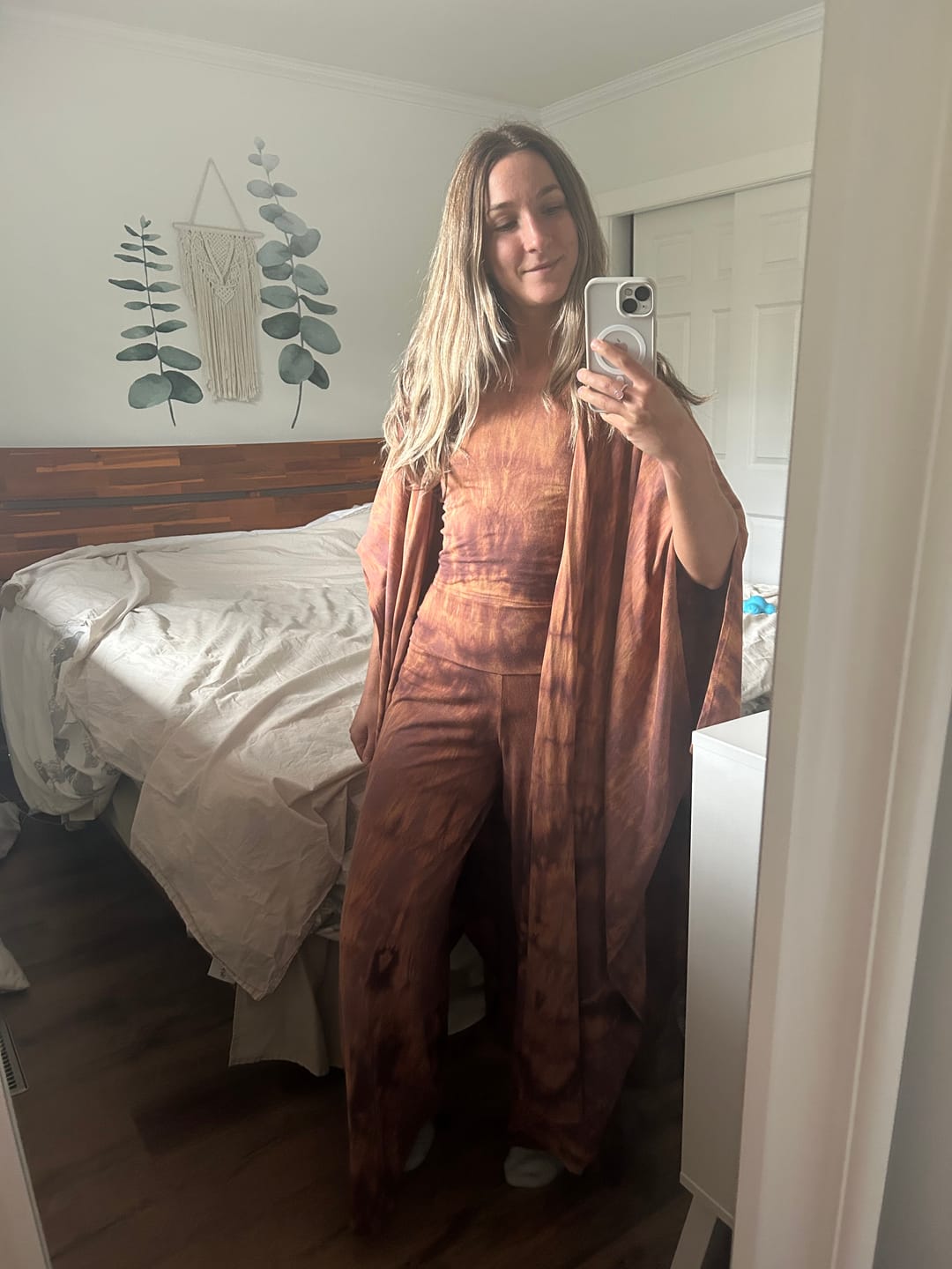 Customer photo review of Raven Shawl - shibori