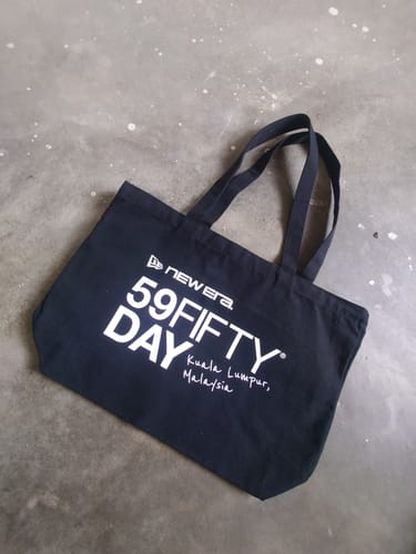 Customer photo review of New Era 59FIFTY Day Tote Bag [Not For Sale]