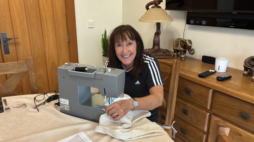 Customer photo review of Singer Heavy Duty 4432 Sewing Machine - Top spec 32 stitch patterns with stretch and overlock stitch patterns - New 2025 model