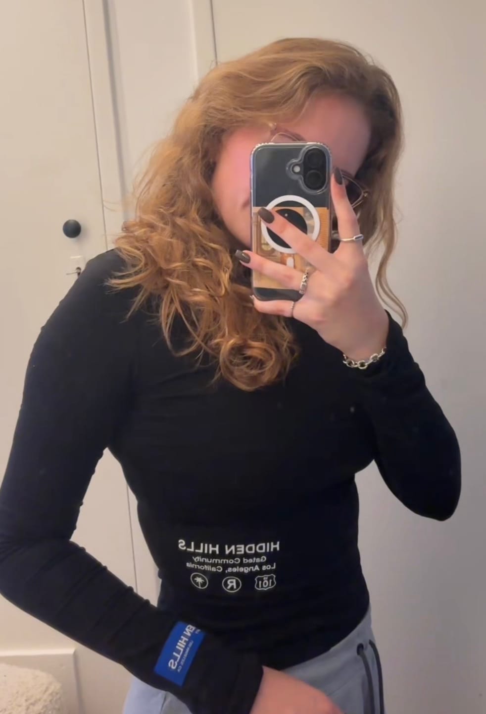Customer photo review of LABEL LONGSLEEVE TOP BLACK