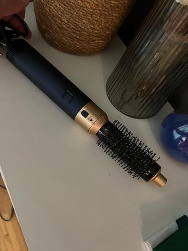 Customer photo review of 5 in 1 Hairstyler  Locken, Glätten & Trocknen mit Coanda Effekt