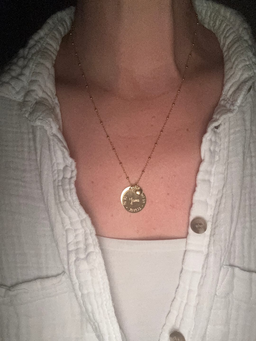 Customer photo review of Zarte Halskette mit Gravur "Mini Love"