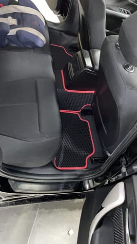 Customer photo review of Dywaniki samochodowe na zamówienie - Przód i tył