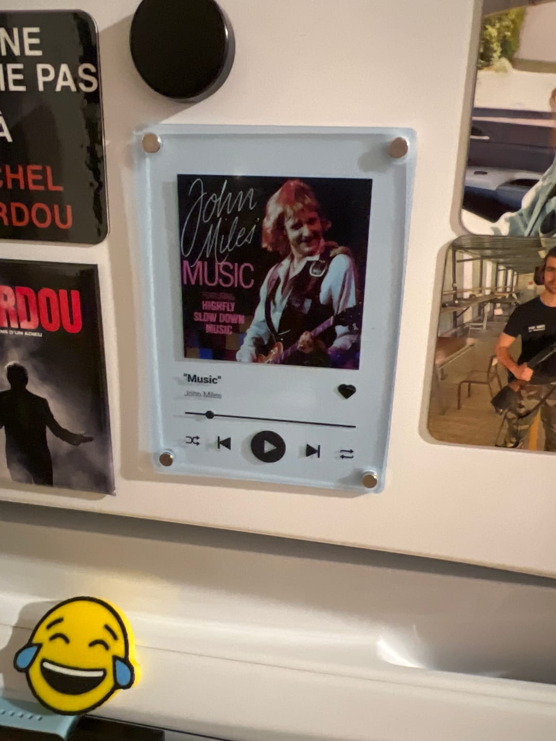 Customer photo review of «Notre chanson – Aimant»