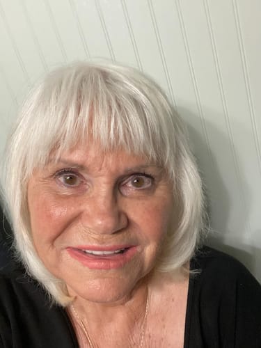 Customer photo review of Face & Neck Deluxe System