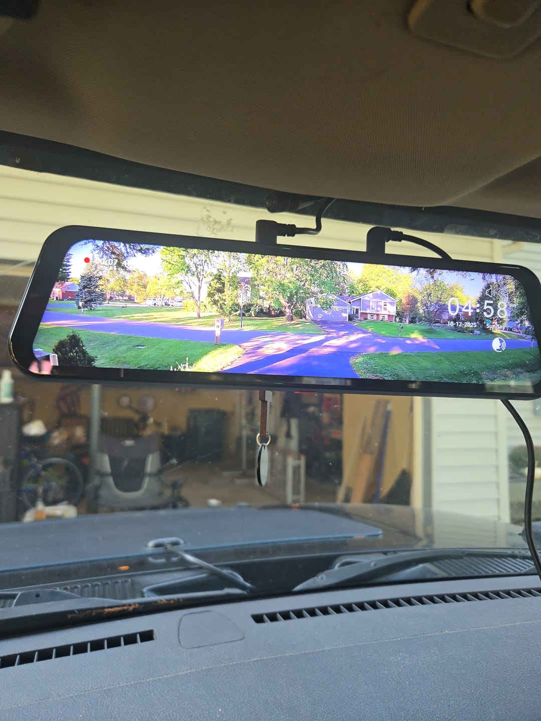 Customer photo review of WOLFBOX G900Pro 12MP WiFi Smart Touch Screen Rear View Mirror Dash Cam with Exclusive 30-Month Warranty