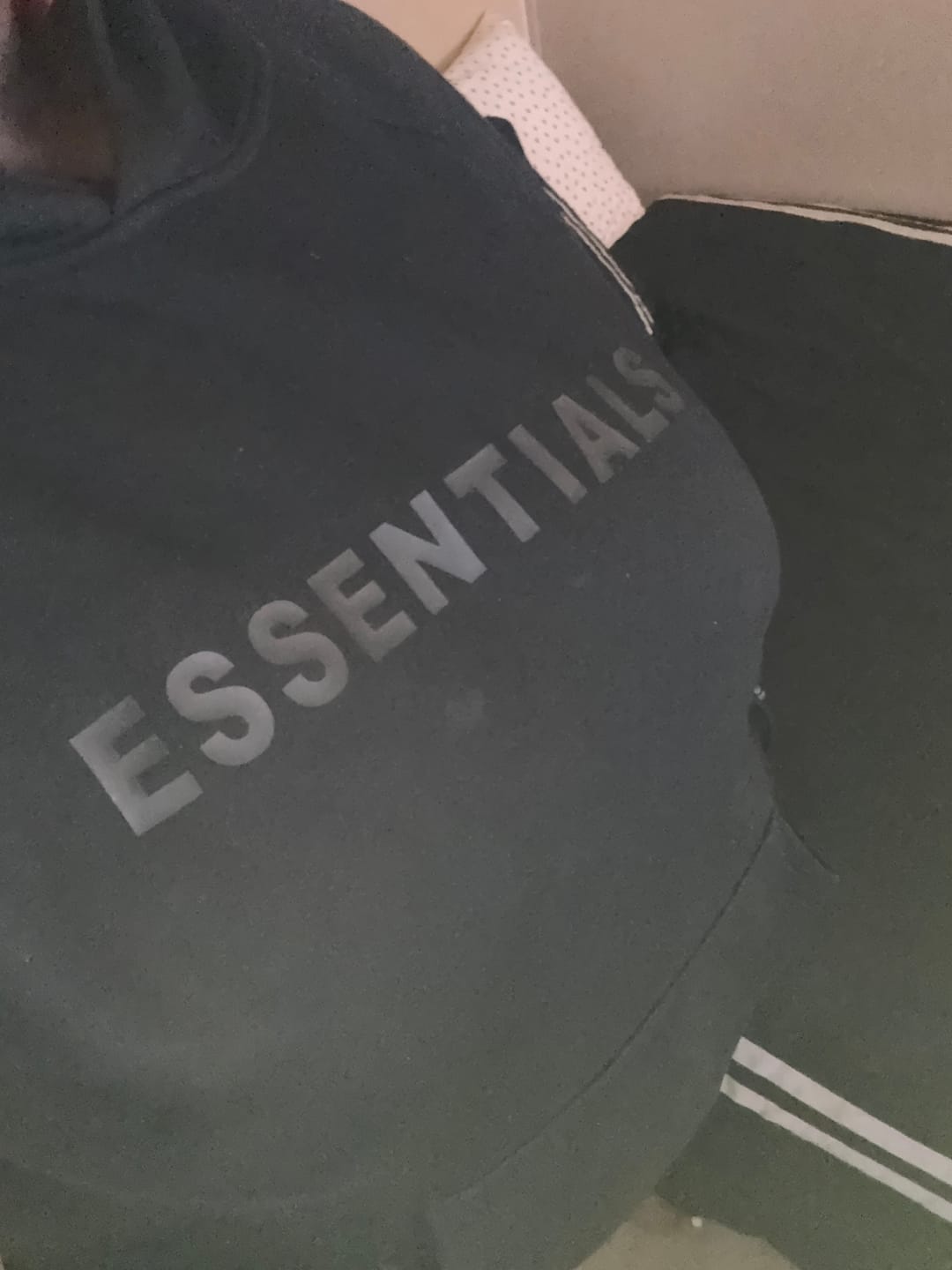 Customer photo review of NEW! Stylish 3:3 Essentials Hooded Sweatshirt 3:3 3SS3NTIALS HOODIE (Black)