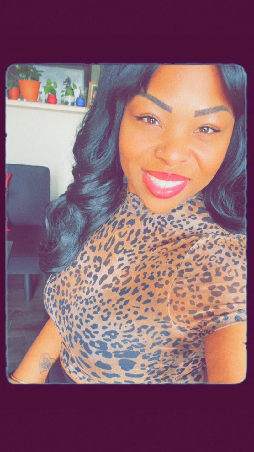 Customer photo review of Sensationnel Butta Lace 90's Bangs Glueless HD Lace Front Wig - 90's BANGS UNIT 911