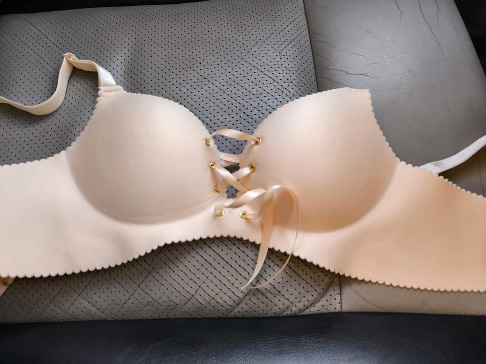 Customer photo review of Soutien-Gorge à Lacet – Maintien, Confort et Séduction