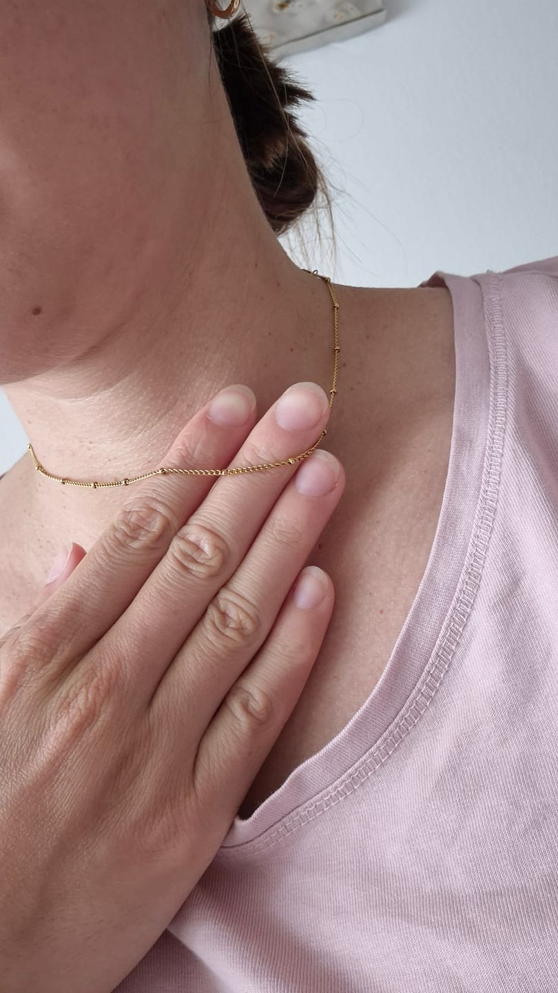 Customer photo review of Elise ☼ Kette