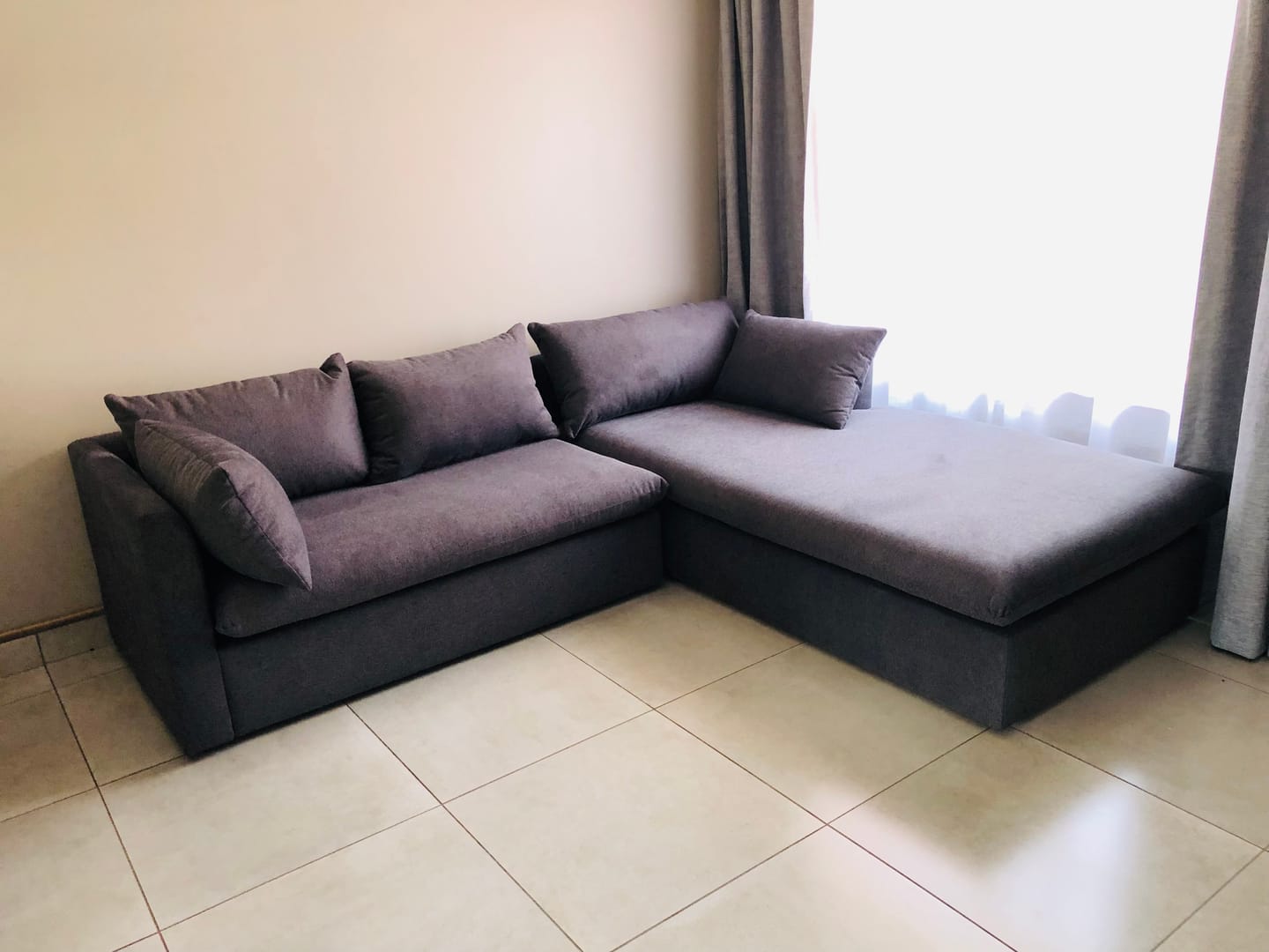 Customer photo review of Lira Luxe L Shape Small