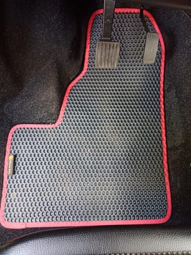 Customer photo review of Auto Fußmatten nach Maß - Vorne