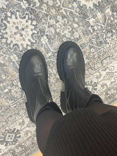 Customer photo review of Metis Black