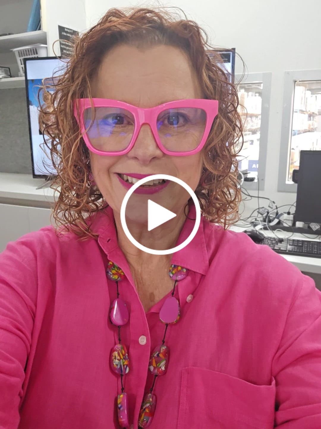 Customer video review of Ali Pink