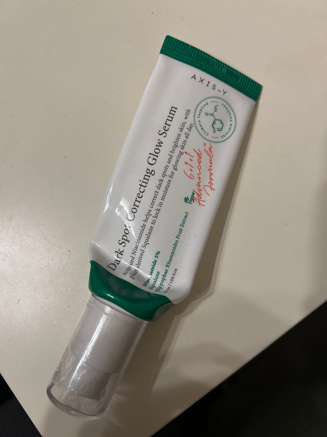 Customer photo review of Serums tumšo plankumu korekcijai AXIS-Y Dark Spot Correcting Glow Serum