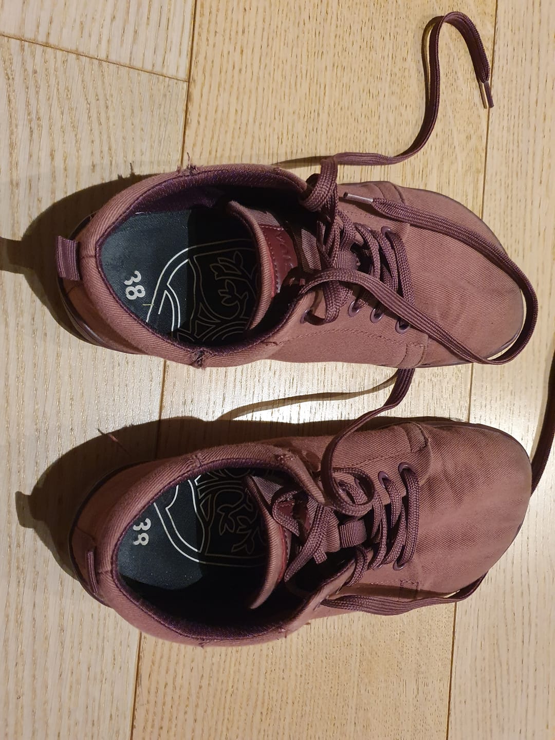 Customer photo review of Vaistoa Rento 2 -paljasjalkatennarit