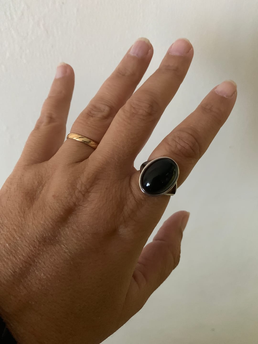 Customer photo review of Bague Ajustable "Guérison de L'Âme" en Obsidienne Œil Céleste & Argent