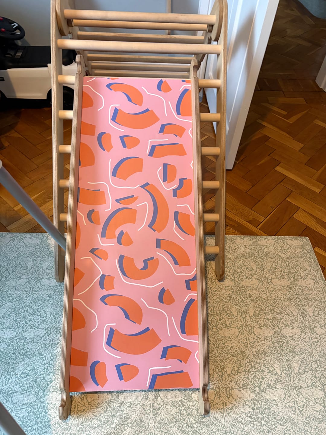 Customer photo review of Adagoad - Colourful Abstract Shape Vinyl Furniture Wrap