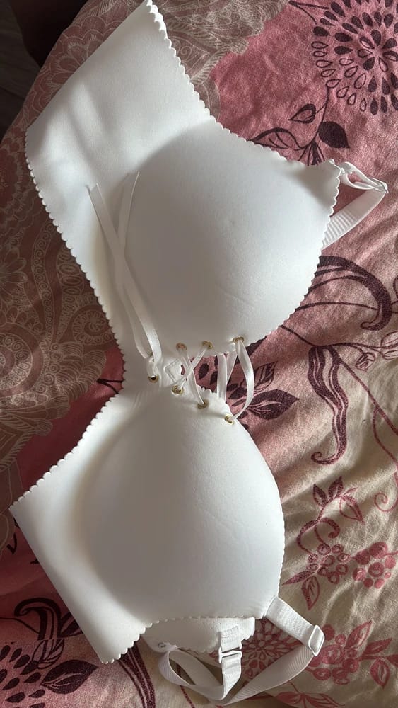 Customer photo review of Soutien-Gorge à Lacet – Maintien, Confort et Séduction