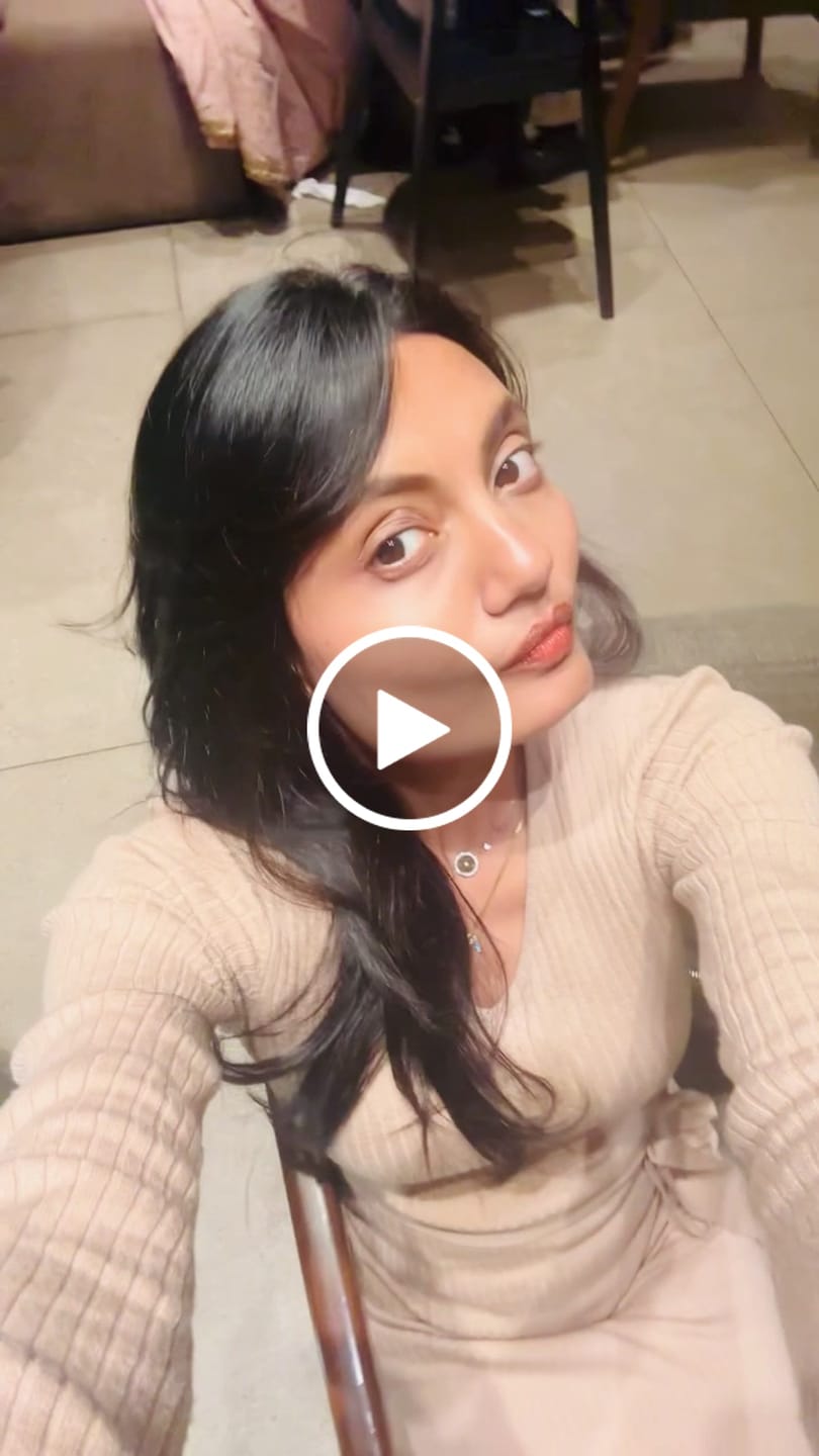 Customer video review of Zircon-Studded Floral Set