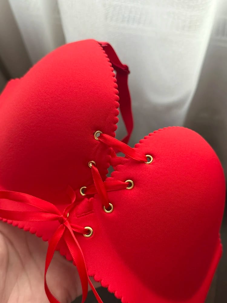 Customer photo review of Soutien-Gorge à Lacet – Maintien, Confort et Séduction