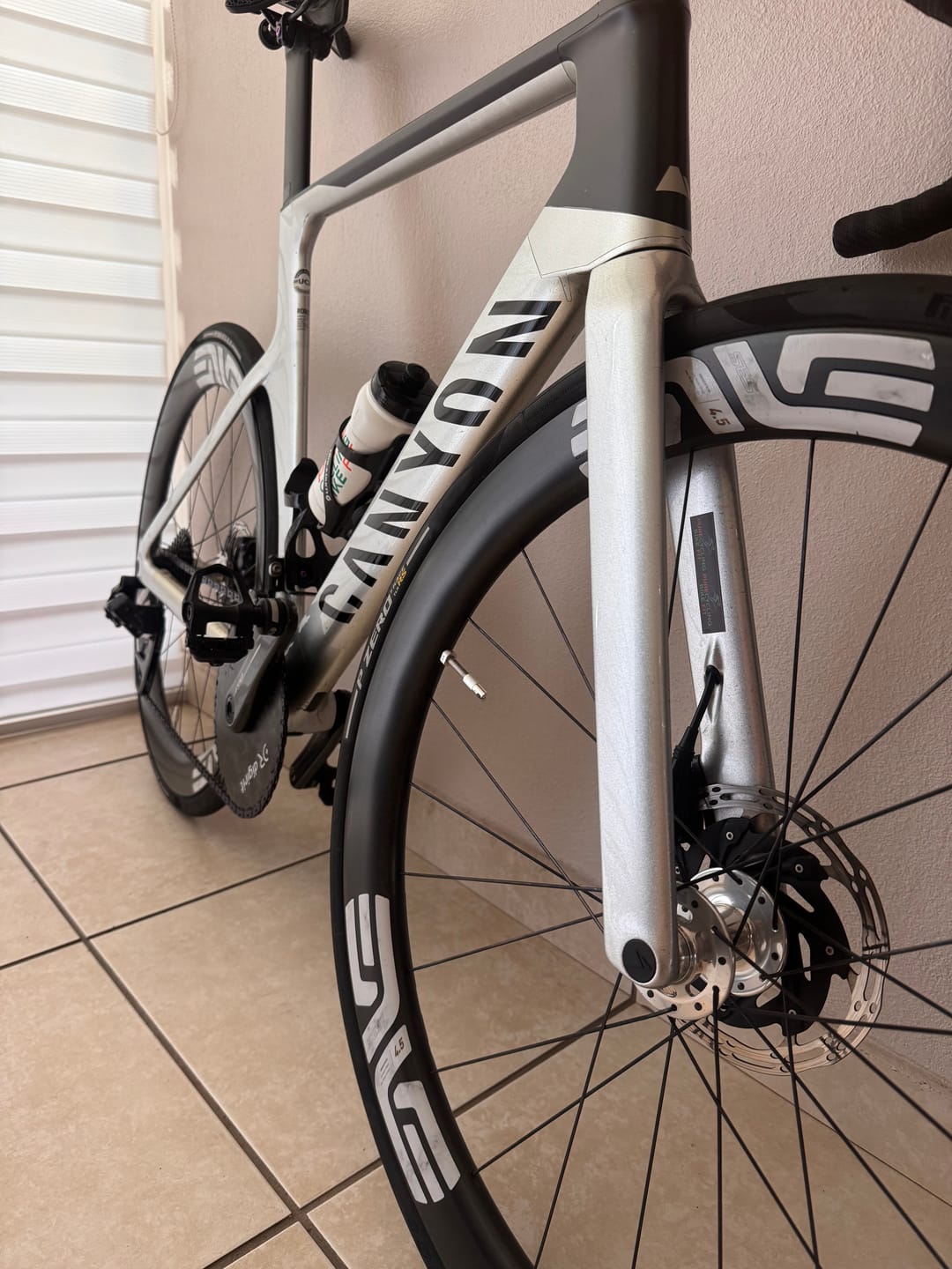 Customer photo review of Custom ENVE SES 4.5 Rim Decals