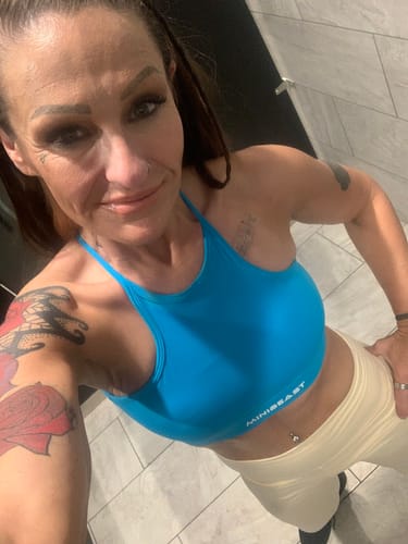 Customer photo review of Elevate Top