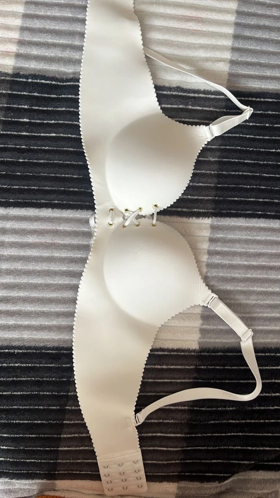 Customer photo review of Soutien-Gorge à Lacet – Maintien, Confort et Séduction