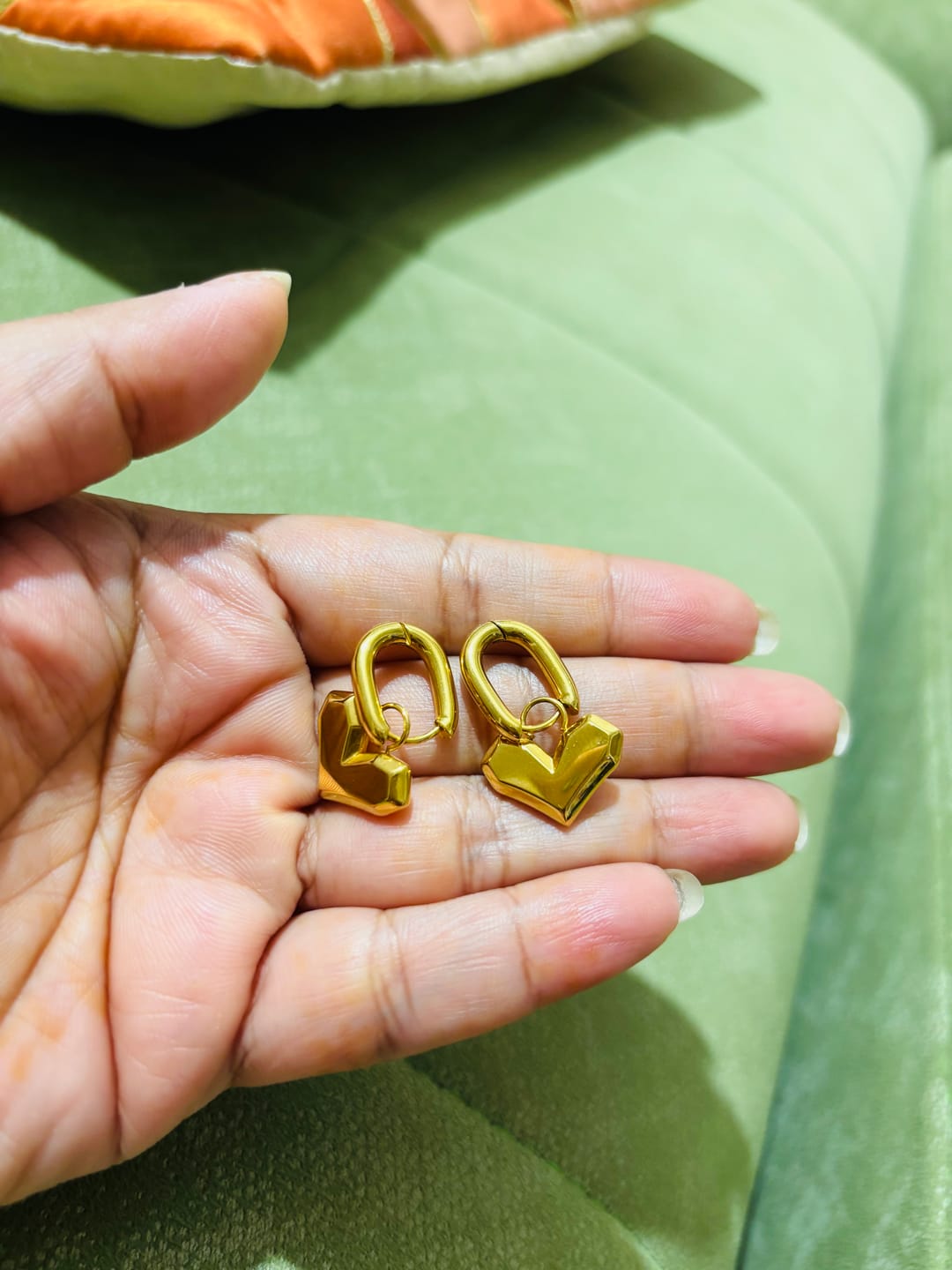 Customer photo review of Peripheral Heart Earrings