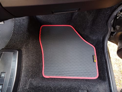 Customer photo review of Auto Fußmatten nach Maß - Vorne