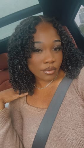 Customer photo review of CurlyMe Pre-bleached Thick Curls 250% Density Afro Kinky Curly Wear Go Glueless Wig Pre-plucked