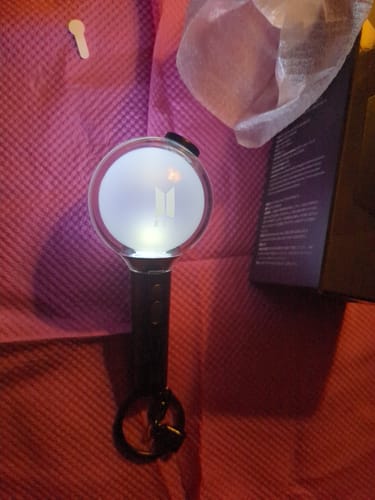 Customer photo review of BTS - OFFICIAL LIGHT STICK KEYRING SE