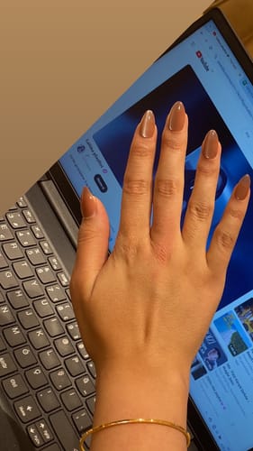 Customer photo review of Daisy Dream - Short Oval - 30 Adet Takma Tırnak