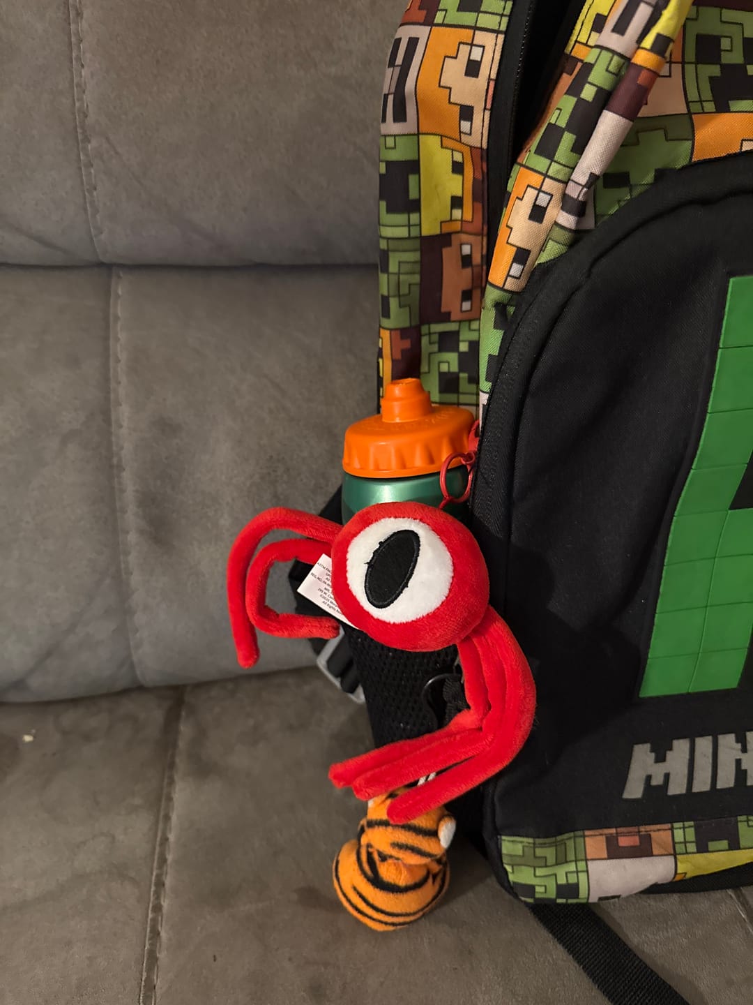 Customer photo review of SKETCH Eyeder Plush Keychain