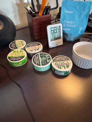 Customer photo review of Spearmint Nicotine Pouches