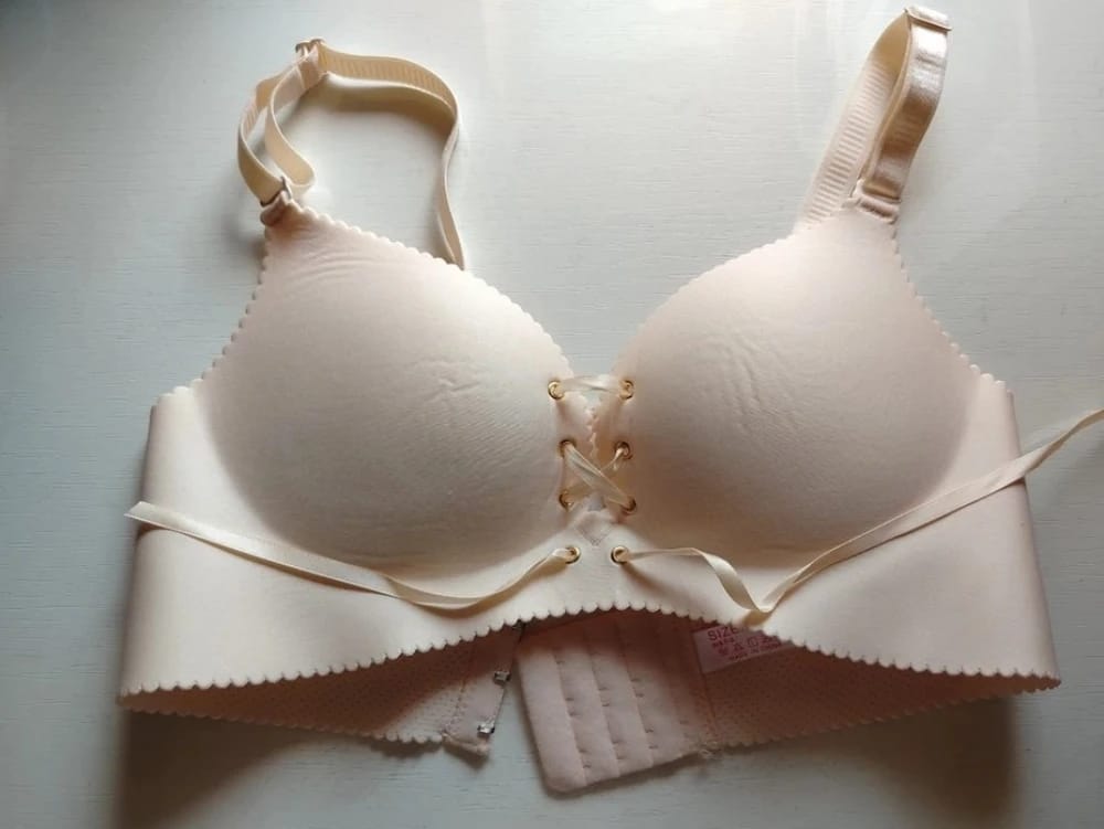 Customer photo review of Soutien-Gorge à Lacet – Maintien, Confort et Séduction