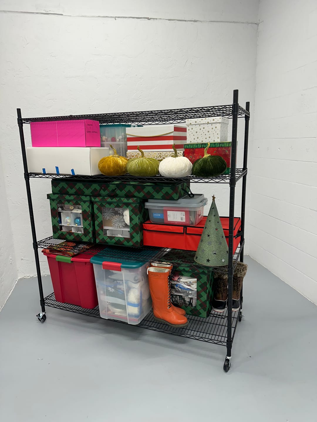 Customer photo review of Reibii 60" W x 24" D Wire Storage Shelves, Rolling heavy duty shelves, Adjustable Metal Shelves Load 2878 lbs,Storage Shelves for Garage Closet Pantry Basement