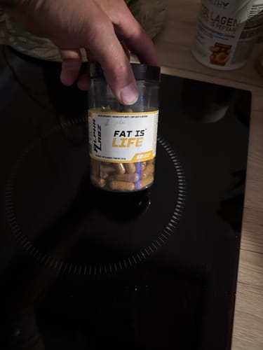 Customer photo review of Alpha Labz - Fat Is Life - Omega 3 Huile de Krill Vitamine D3 K2