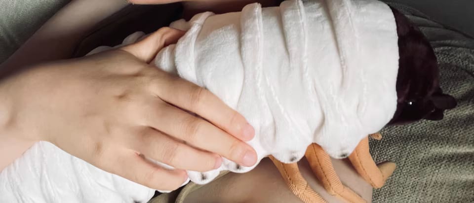 Customer photo review of Realistic White Grub Plush Toy – Lifelike, Soft, and Perfect for Bug Lovers