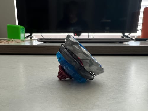 Customer photo review of Takara Tomy Beyblade X CX-09 SolEclipse D5-70TK
