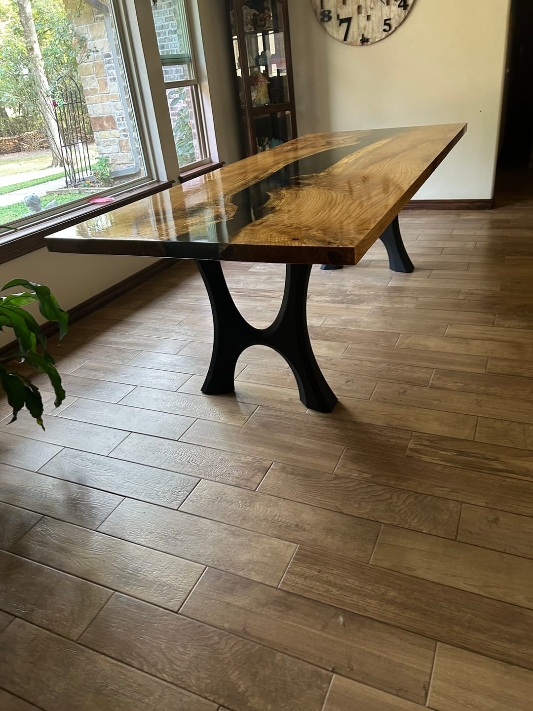 Customer photo review of Table Legs 405 Haru 28.2" H Metal Dining Furniture Legs
