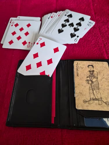Customer photo review of Last Stock Clearance |Magic Wallet Universe by TCC Magic