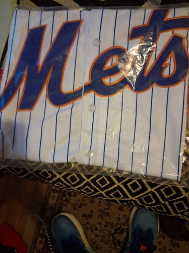 Customer photo review of Men's New York Mets Juan Soto #22 White Home Replica Player Jersey1