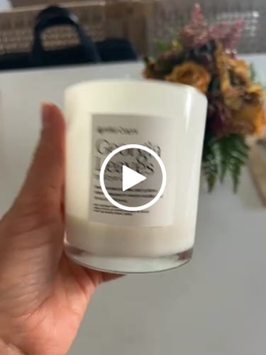 Customer video review of Georgia Leaves Candle by Eryn Carroll
