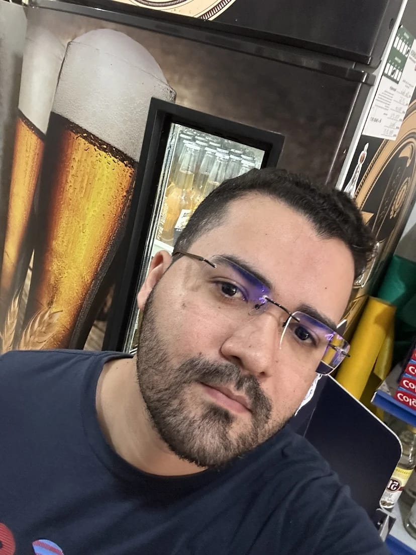 Customer photo review of Óculos de Grau Balg