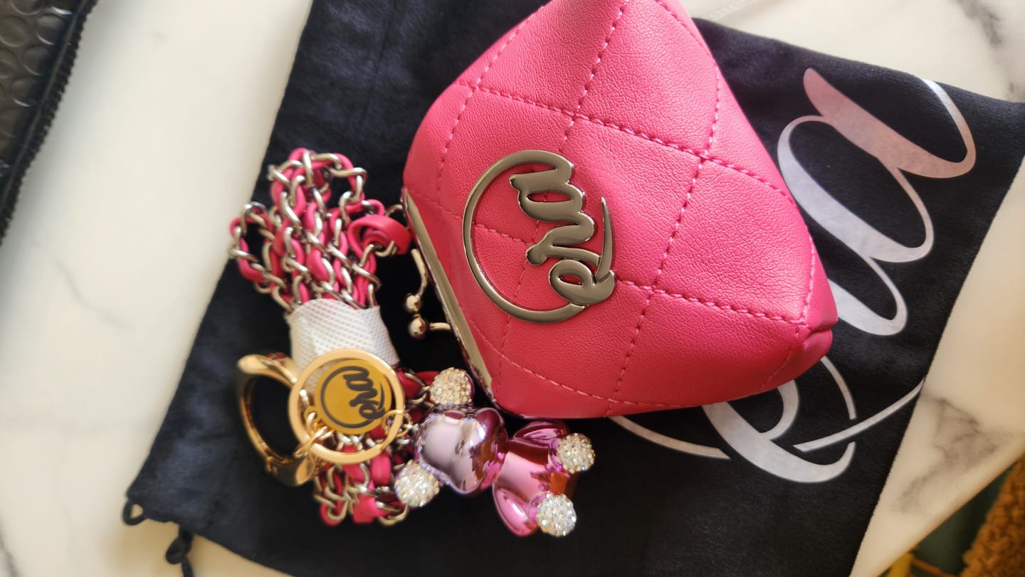 Customer photo review of Pink Era Fashion Coin Purse