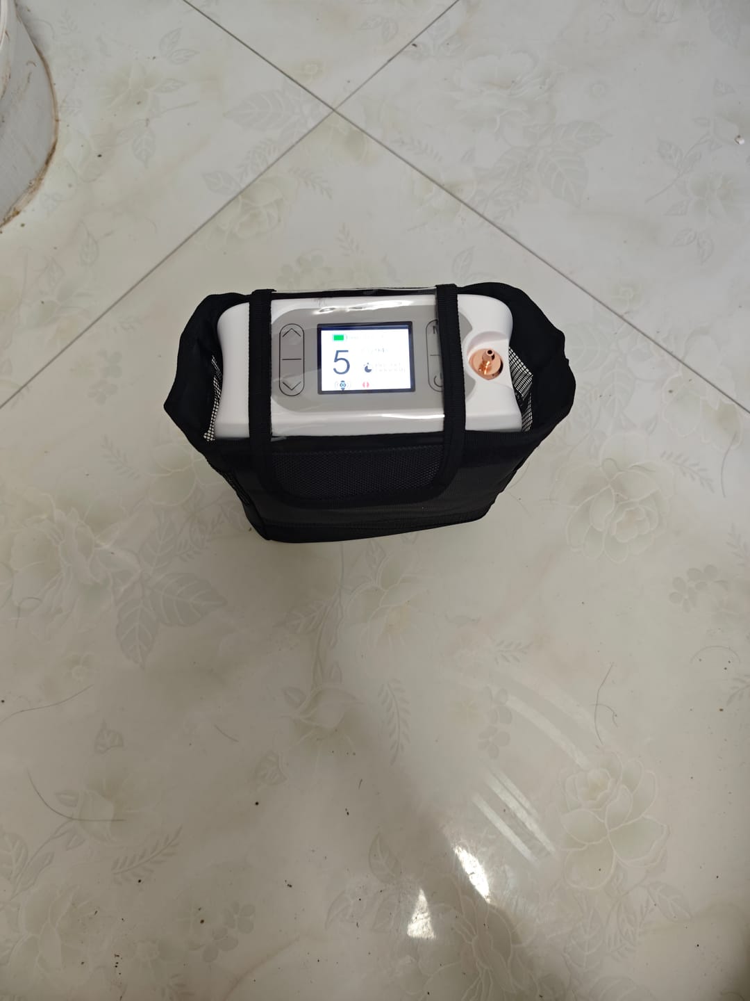 Customer photo review of Portable 1-7L Adjustable Pulse Flow 5 Hours Battery Oxygen Concentrator - POC-04