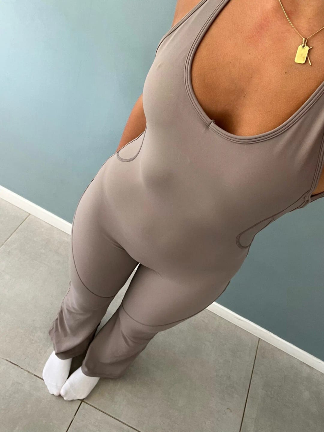 Customer photo review of Nylon-Spandex Yoga Jumpsuit Contouring Seams Lift — Charred Coffee | KIMLUD