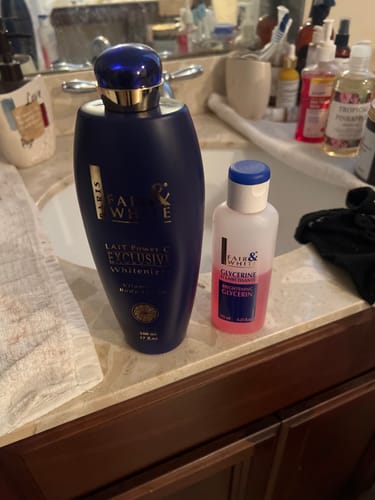 Customer photo review of Fair and White Exclusive Body Lotion with Pure Vitamin "C" 500ml 16.9 fl oz